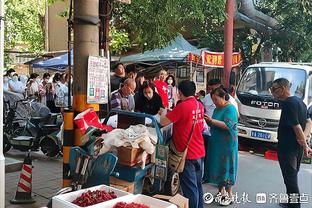 电讯报：没有人应该因无冠责怪凯恩，事实上每支球队都想要得到他